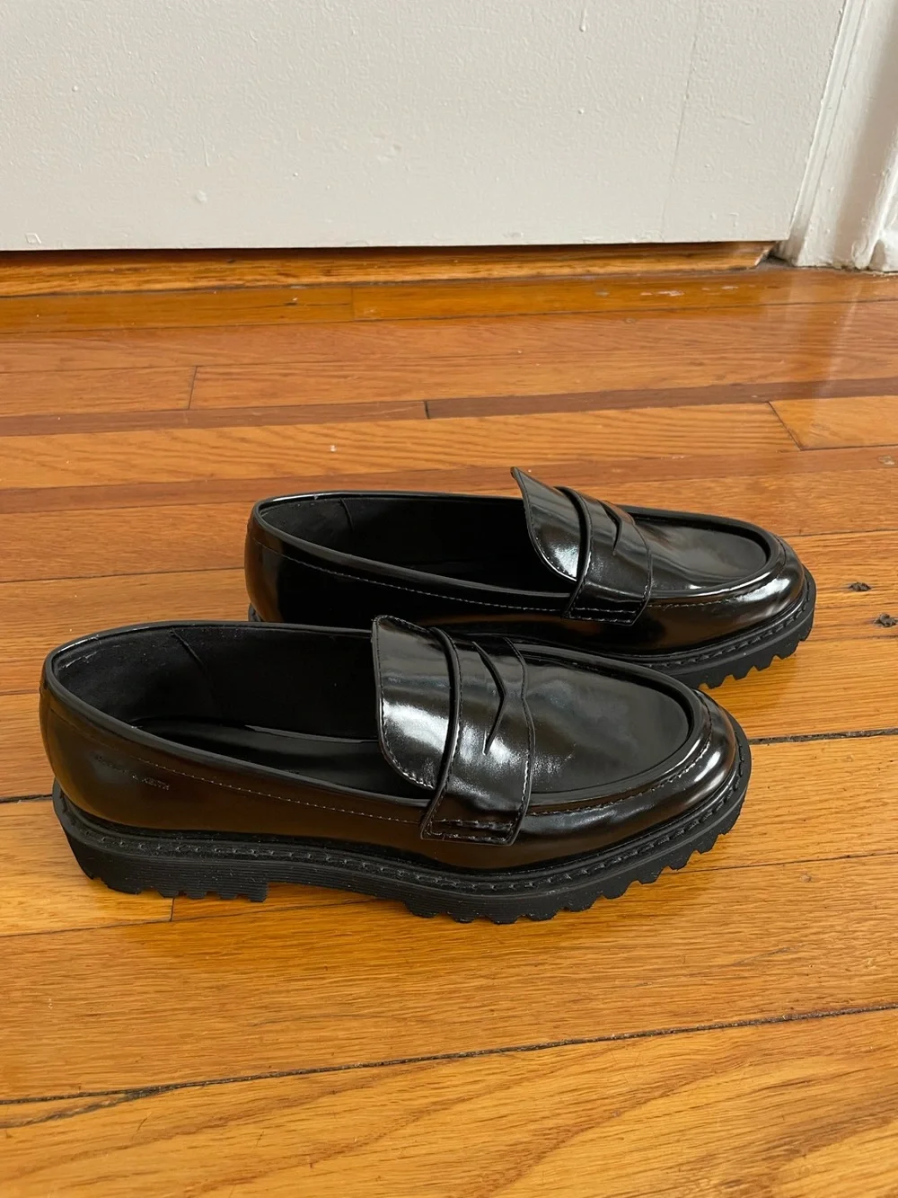 Charles & Keith charles keith